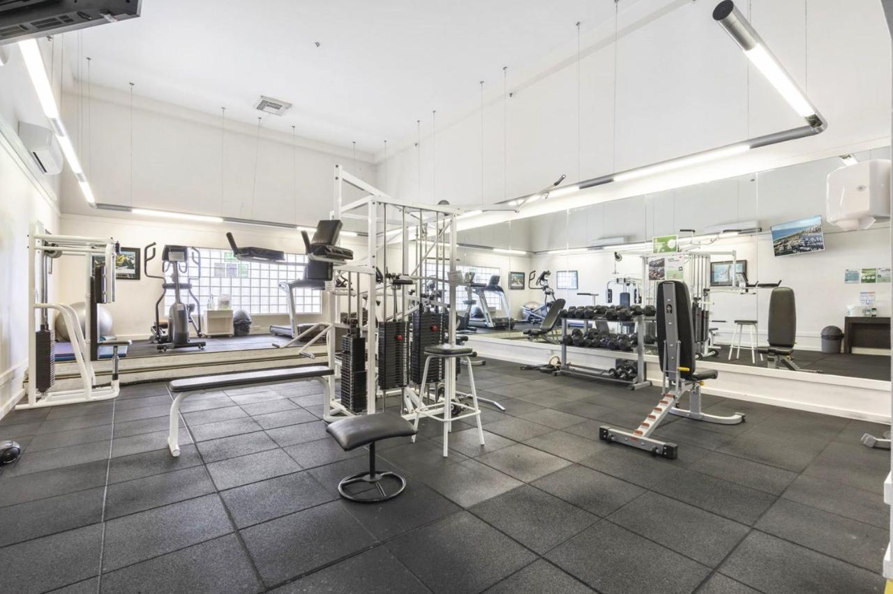 Beachside Apartment In The Heart Of Surfers Paradise - Free Parking Gold Coast Luaran gambar